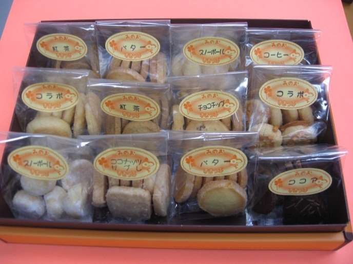 クッキーとまんまるゆずるくんの箱詰め